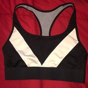 Like new VS Victoria sport size small sports bra